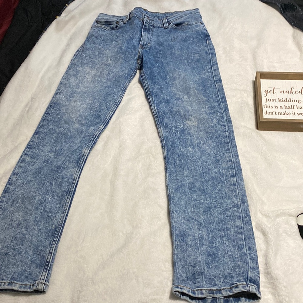NWOT ladies jeans size 33